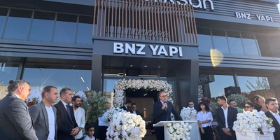 Seramiksan’dan Viranşehir’e Yeni Bayi: BNZ Yapı İnşaat Showroomu Hizmete Açıldı